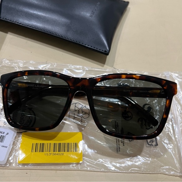 YSL Sunglasses - Picture 4 of 12